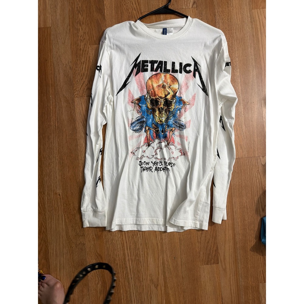 Divided Metallica Long Sleeve Graphic Tee White Skull Scales Band Shirt